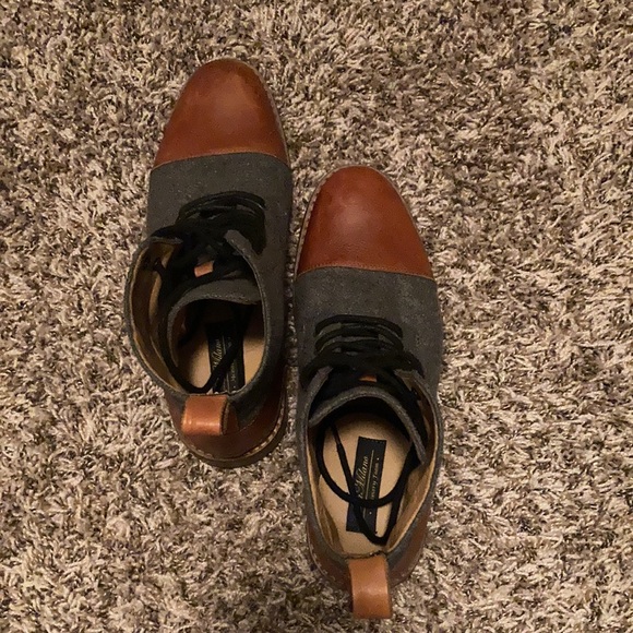 Gently used La Milano boots with memory foam soles. Designer style boots. - Picture 3 of 3